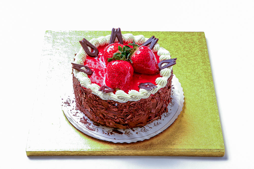 Strawberry Chocolate mousse Cake_03.jpg